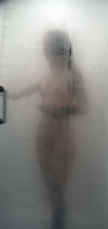 violets_cabaret / Aurelia / Caffeinatedbat / Ivana Moreau / Ivy Hayes / mme_de_la_lune Nude Leaks OnlyFans Photo 38