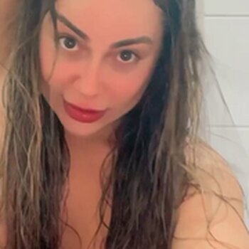 Wanessa Fernandes / van_fernandes / wanessaffernandess Nude Leaks OnlyFans Photo 1