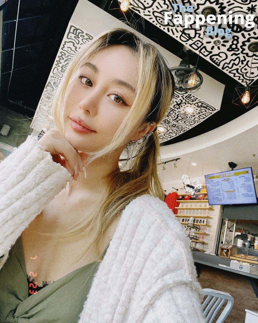 Wengie  gwengwiz Nude Leaks OnlyFans Photo 5 | TheFappening