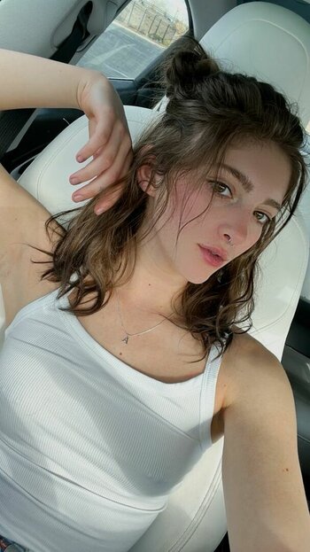 Willow Shields / willowshields Nude Leaks Photo 50
