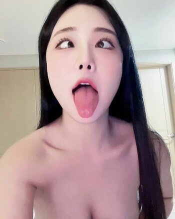 wngml774 / hkbal2 / 흑발이♥ Nude Leaks Photo 4