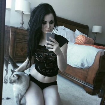 WWE Paige / https: Nude Leaks Photo 11