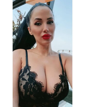 Xristina Orfanidou Nude Leaks Photo 3