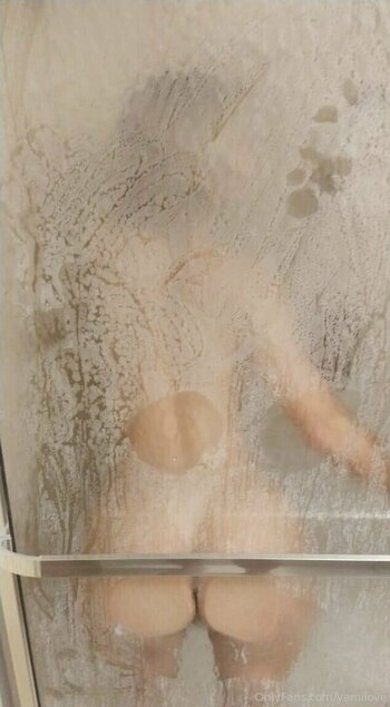 yamilove Nude Leaks Photo 2