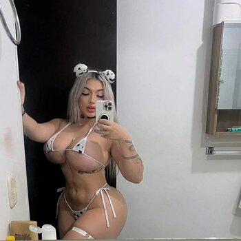 Yessmodel20 / Nia Orozco Nude Leaks OnlyFans Photo 8