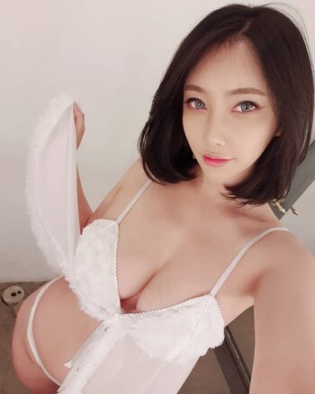 Yoon Cherry / cherry_chayomi / cherrychayomi Nude Leaks OnlyFans Photo 13