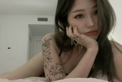 YoonHyoonAikuros / Kang Hee Nude Leaks Photo 25