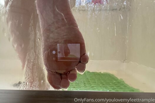 youlovemyfeettrample Nude Leaks Photo 13