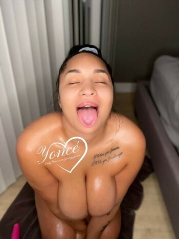 youngyyonce / yoncebanks Nude Leaks OnlyFans Photo 31