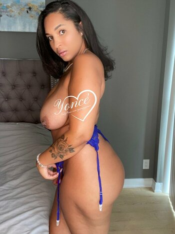 youngyyonce / yoncebanks Nude Leaks OnlyFans Photo 44
