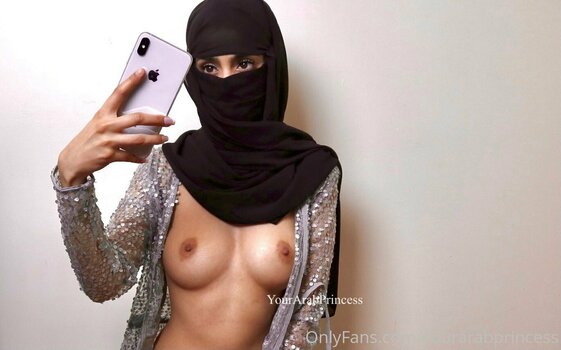 yourarabprincess / aaliyahaziz_2 Nude Leaks OnlyFans Photo 24