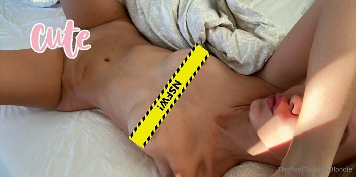 yourfavouriteswedishgirl Nude Leaks Photo 21