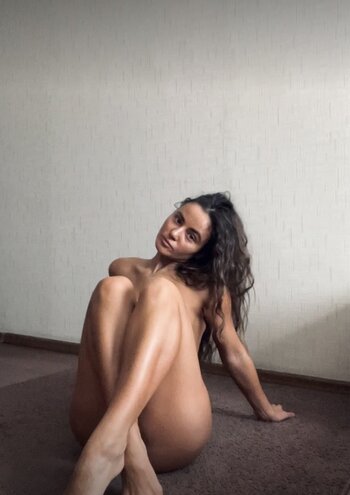 Yuliya Lazarenko / lazarenkoyuliya Nude Leaks Photo 8