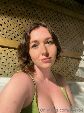 Zoe Bishop Nude Leaks Photo 13
