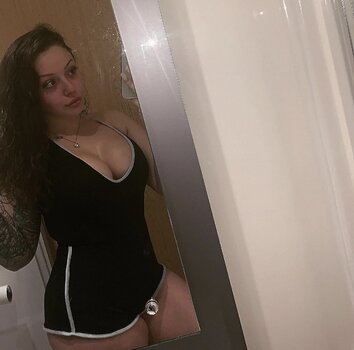 Zoey Marley / zoeymx__ Nude Leaks Photo 2