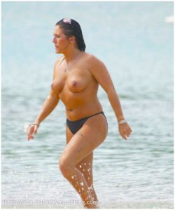 Jessie Wallace Naked 02.jpg