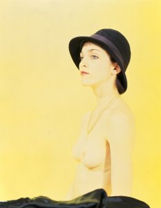 Madonna Young Naked 01.jpg
