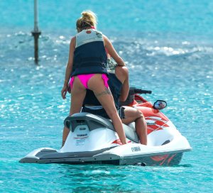 Olivia Buckland Sexy 6.jpg