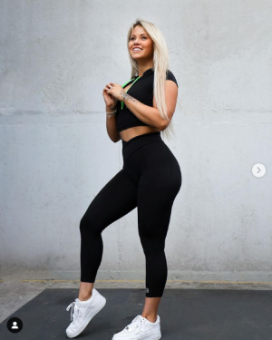 Screenshot 2021-11-18 at 09-21-27 Jordy ( jordydix) • Instagram photos and videos.png