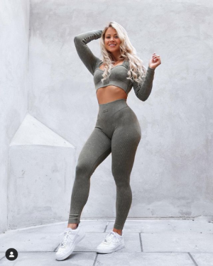 Screenshot 2021-11-18 at 09-22-04 Jordy ( jordydix) • Instagram photos and videos.png