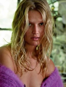Toni Garrn See Through and Sexy 10.jpg