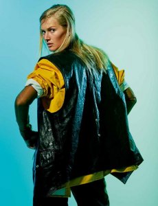 Toni Garrn See Through and Sexy 16.jpg