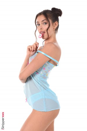 0009-02_1200 thefappeningblog.com.jpg