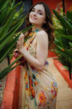 0002-01_1200 thefappeningblog.com.jpg