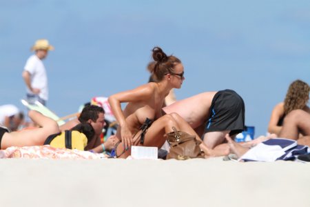 Rosie Jones 1465.jpg