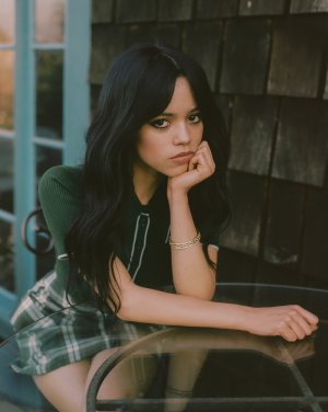 Jenna Ortega (3).jpg