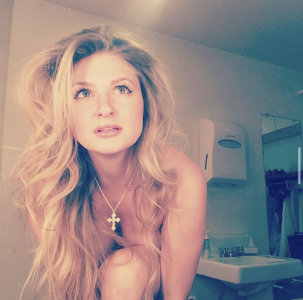 Morgan Lauré Garrett 5.png