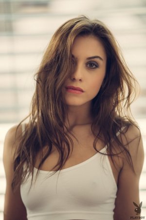 0001-02 thefappeningblog.com.jpg