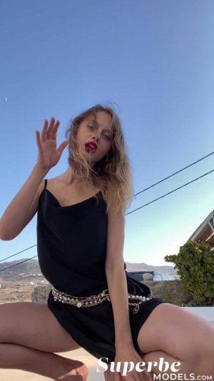 0004-12 thefappeningblog.com.jpg