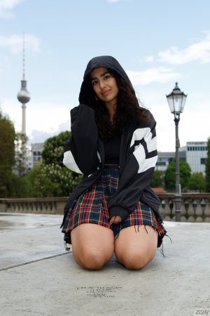 0004-01 thefappeningblog.com.jpg