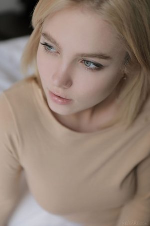 0024-06 thefappeningblog.com.jpg