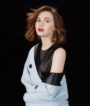 1645110654-maude-apatow-lofficiel-cover-story-euphoria-season-2-lexi-1.png