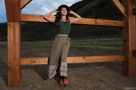 0007-05 thefappeningblog.com.jpg