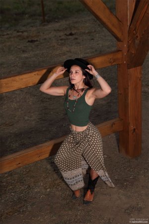 0007-11 thefappeningblog.com.jpg