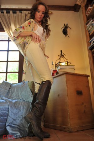 0001-03 thefappeningblog.com.jpg