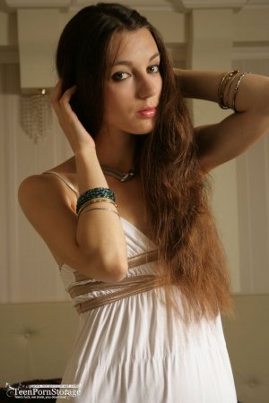 149-03 thefappeningblog.com.jpg