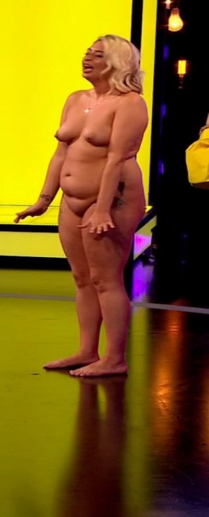 Screenshot_20220303-225353_New World TV Sky Glass.jpg