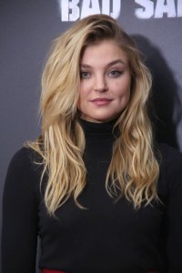 Rachel Hilbert Braless 6.jpg