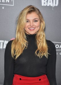Rachel Hilbert Braless 17.jpg