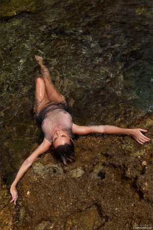 0007-07 thefappeningblog.com.jpg