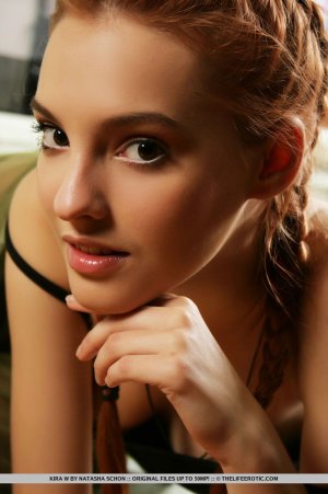 kira-w-at-home-01 thefappeningblog.com.jpg