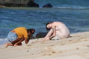 Ireland Baldwin Sexy 35.jpg