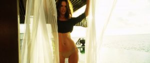 Alessandra Ambrosio Nude & Sexy 18 thefappening.so.jpg