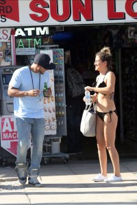 Katie Waissel Sexy 15.jpg