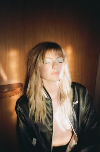 Farah Holt Sexy & Topless 14.jpg