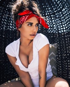 Tianna Gregory Sexy 80.jpg